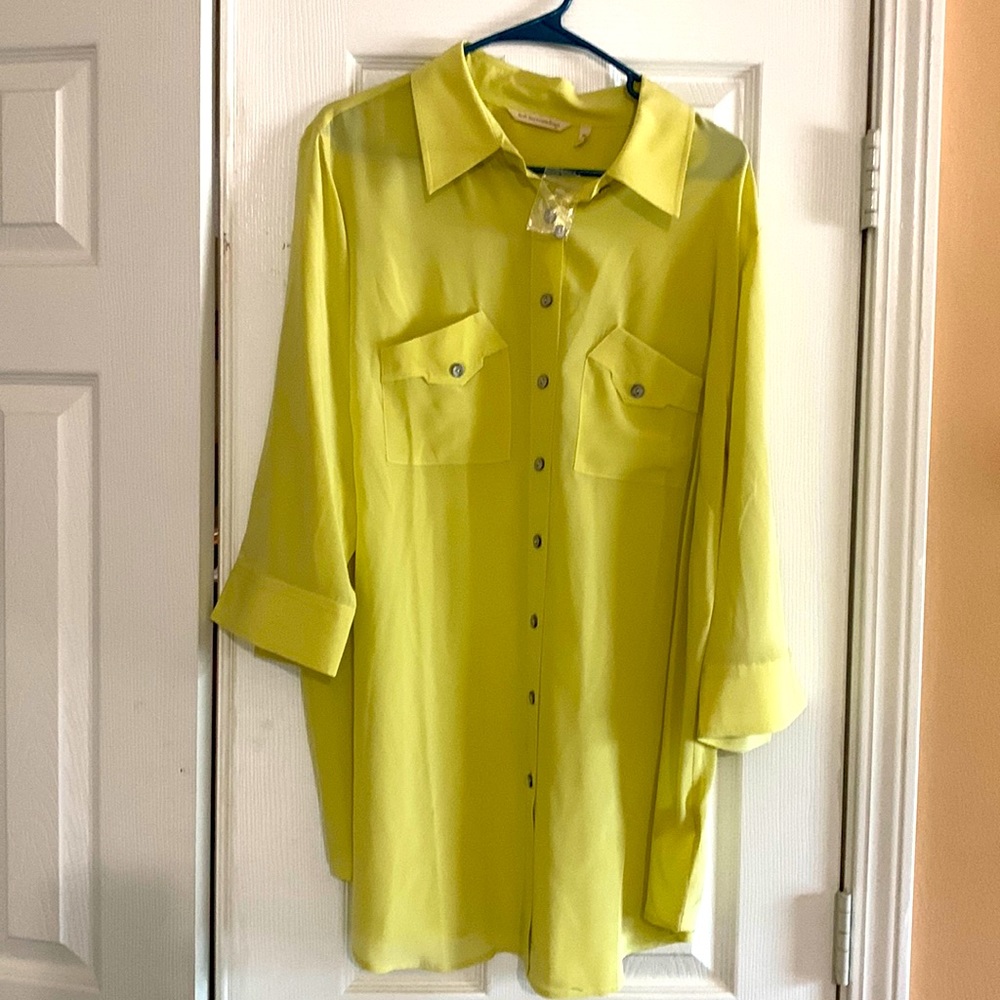 Flowing plus size shirt